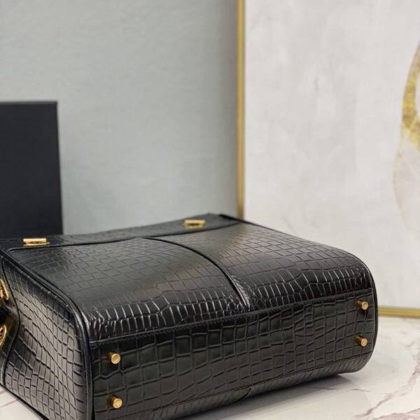 原單複製YSL新款CLAUDE鱷魚紋壓印皮革購物包640281 VINYLE黑色購物包blpj14437