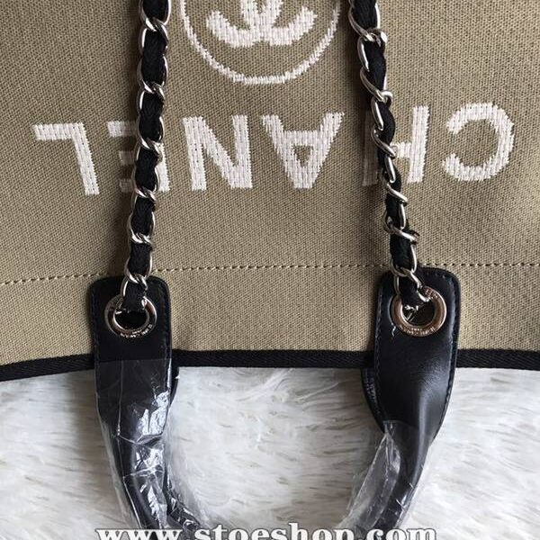 香奈兒錢包高仿chanel 66941大號沙灘牛仔帆布包chanel deauville春夏迪拜度假系列經典購物袋帶手柄大號媽咪包chb10147