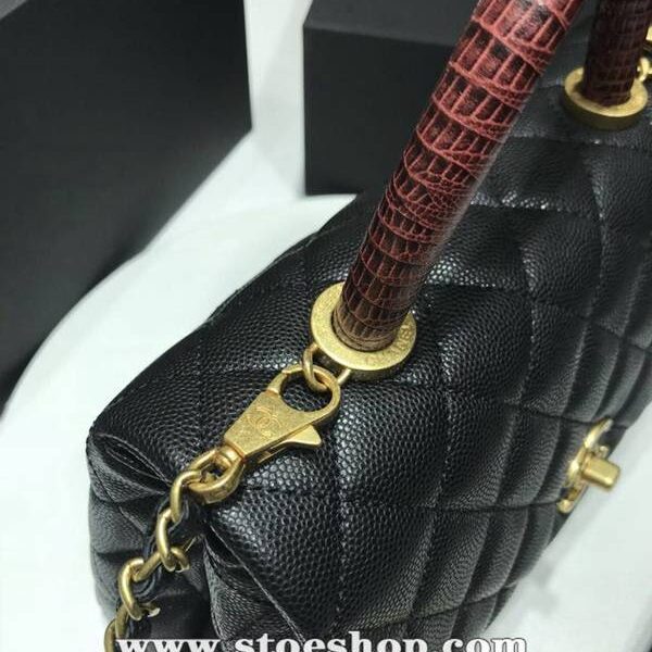 一比一精品chanel A92990最新棱格細顆粒壓花小牛皮配與棗紅蜥蜴紋手柄單肩斜挎手提中號口蓋包chb10177