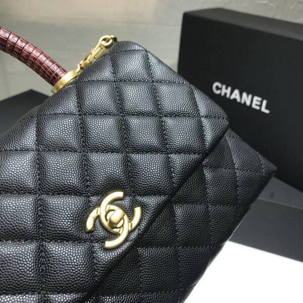 一比一精品chanel A92990最新棱格細顆粒壓花小牛皮配與棗紅蜥蜴紋手柄單肩斜挎手提中號口蓋包chb10177