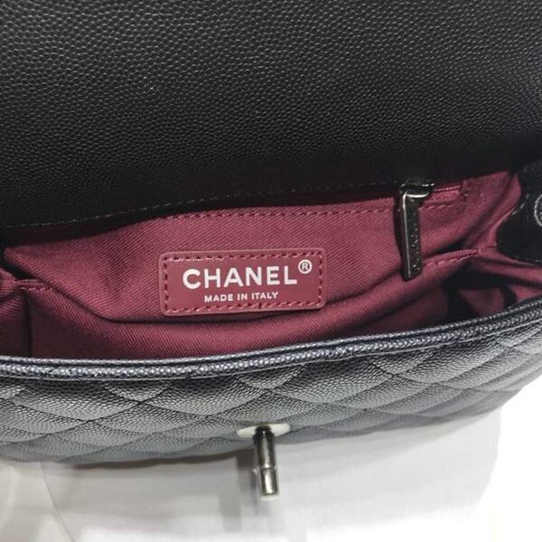 chanel高仿chanel A92990最新棱格細顆粒壓花小牛皮配與棗紅蜥蜴紋手柄單肩斜挎手提中號口蓋包chb10178