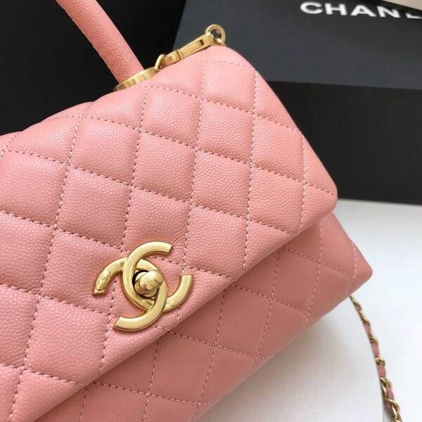chanel小蜜蜂高仿A92990最新棱格細顆粒壓花小牛皮配與手柄單肩斜挎手提中號口蓋包chb10187