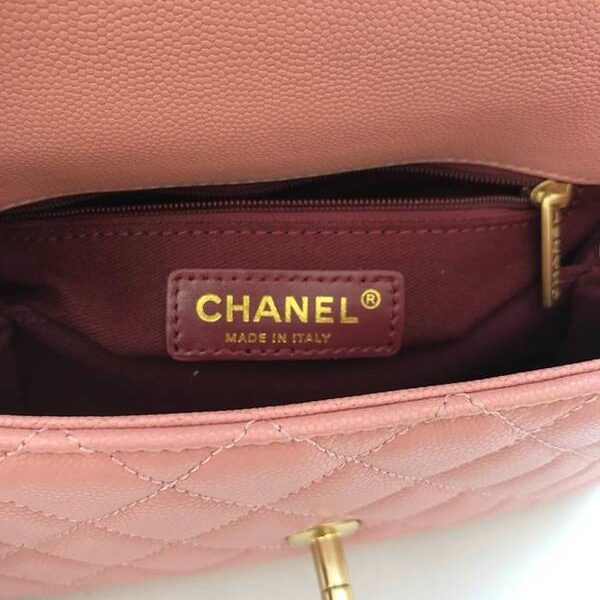 chanel小蜜蜂高仿A92990最新棱格細顆粒壓花小牛皮配與手柄單肩斜挎手提中號口蓋包chb10187