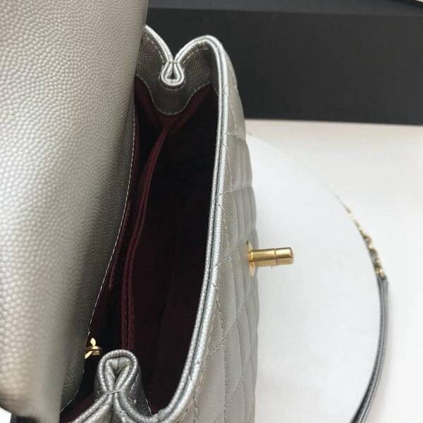 chanel專櫃款1：1A92990最新棱格細顆粒壓花小牛皮配與手柄單肩斜挎手提中號口蓋包chb10190