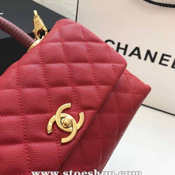 頂級高仿包包 chanel最新棱格細顆粒壓花小牛皮中號口蓋包