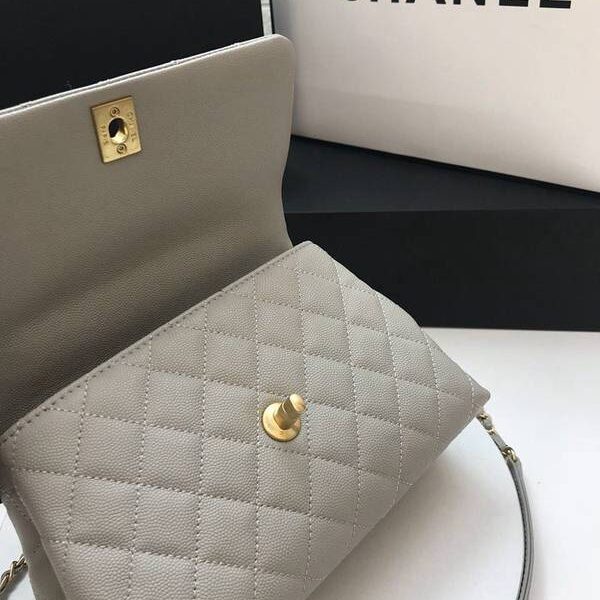 香奈兒高仿精品店A92990最新棱格細顆粒壓花小牛皮配與手柄單肩斜挎手提中號口蓋包chb10196