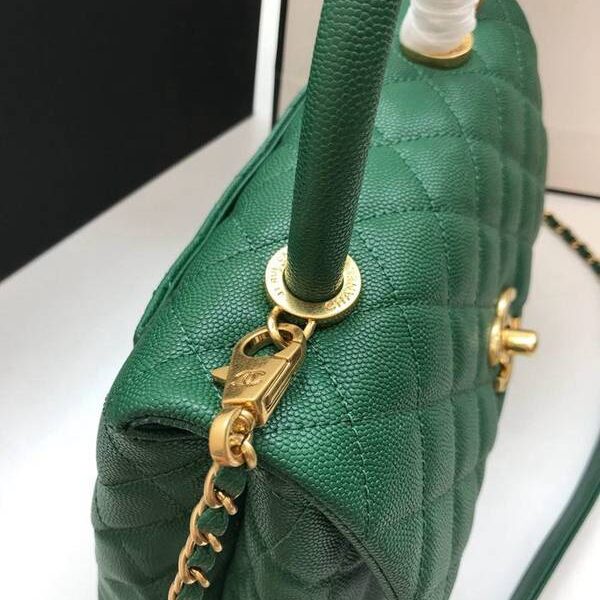 竭誠精品A92990最新棱格細顆粒壓花小牛皮配與小球紋手柄單肩斜挎手提中號口蓋包chb10200