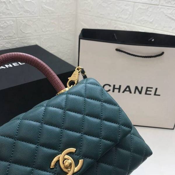 chanel 最新棱格 小牛皮 手提中號口蓋包