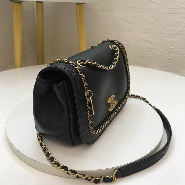 高仿臺灣高仿1:1chanel/AS0371 19SS新款餃子包平紋小羊皮克拼小牛魚子醬chb10210