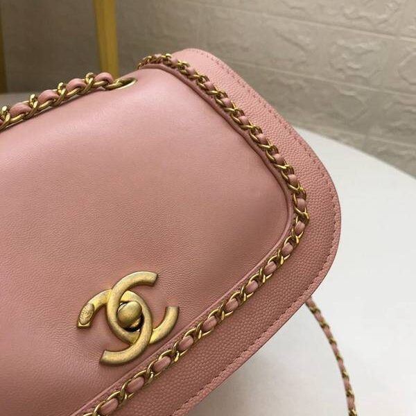高仿chanel手袋高仿chanel/AS0371 19SS新款餃子包平紋小羊皮克拼小牛魚子醬chb10211
