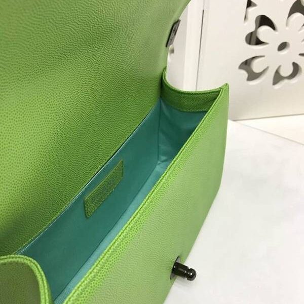 完美品質香奈兒A67086最新款V字紋顆粒壓花小牛皮經典BOY單肩斜挎鏈條口蓋包chb10265