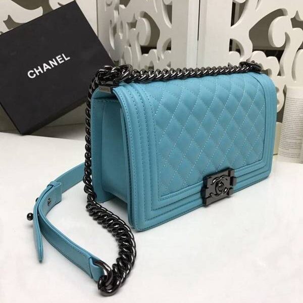 高仿chanel錢包香奈兒A67086最新款V字紋顆粒壓花小牛皮經典BOY單肩斜挎鏈條口蓋包chb10266