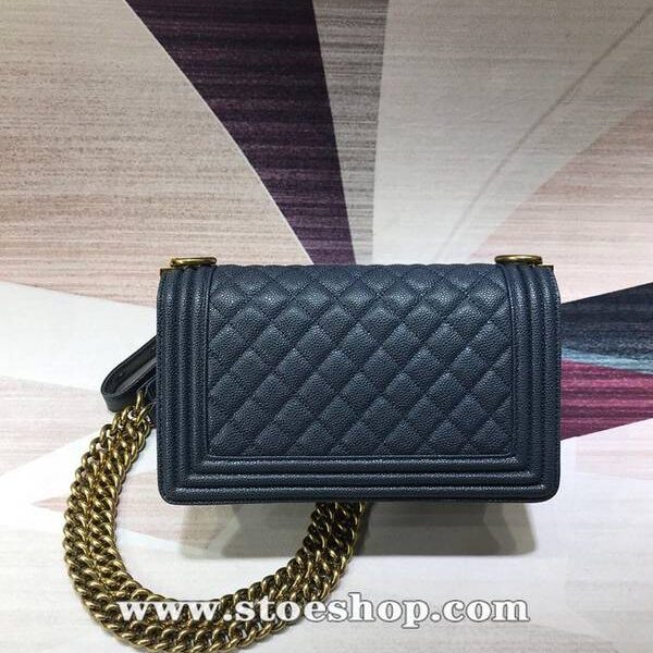 一比一精仿香奈兒包香奈兒A67086 BOY chanel口蓋包顆粒壓花小牛皮chb10281