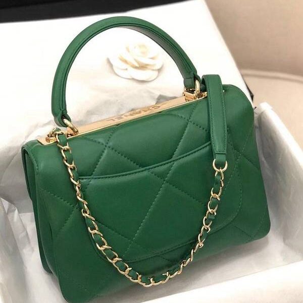 世界奢侈品品牌chanel新品原單進口羊皮三明治大菱格斜挎包chb10380