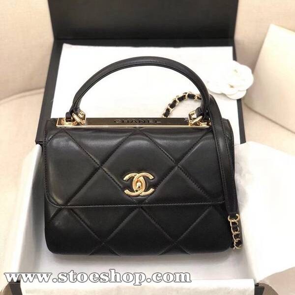高仿包網站chanel新品原單進口羊皮三明治大菱格斜挎包chb10381