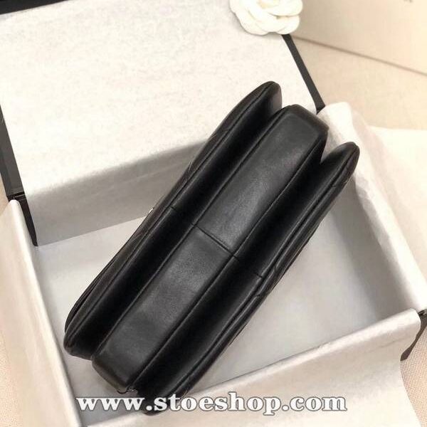高仿包網站chanel新品原單進口羊皮三明治大菱格斜挎包chb10381