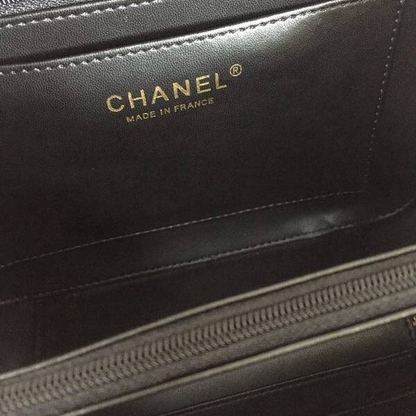 信譽品質第一chanel vanity case93342相機包2019秋冬新款斜挎手提化妝包立體感logo原廠魚子醬chb10394