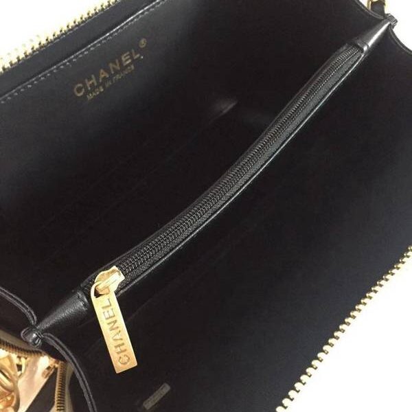 專櫃原單正品品質chanel 93342化妝包立體感logo原廠魚子醬牛皮chb10462