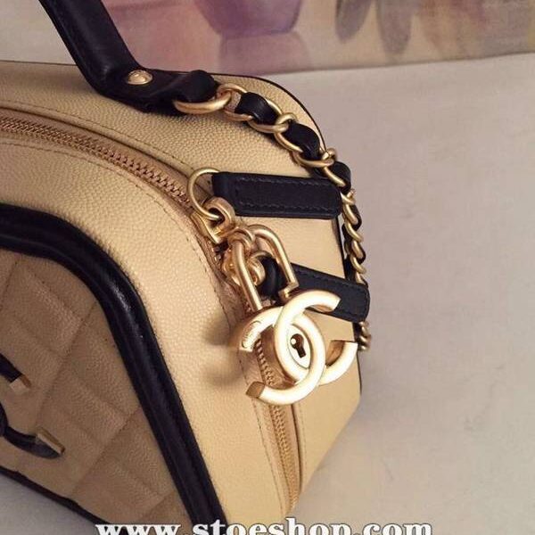 高端原廠原單質量chanel 93342化妝包立體感logo原廠魚子醬牛皮chb10463 11 高端原廠原單質量chanel 93342化妝包立體感logo原廠魚子醬牛皮chb10463