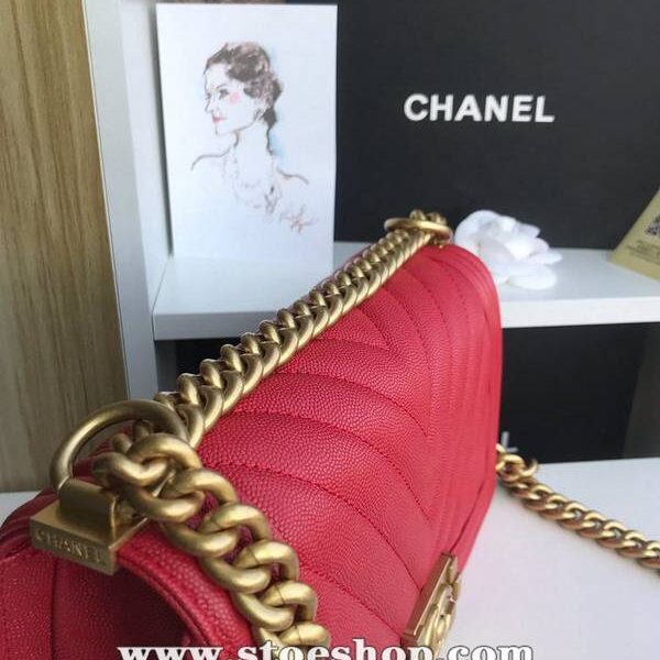 引領時尚潮流大V細球紋chanel秋冬爆款67086 leboy系列 V格進口細球紋小牛皮chb10474
