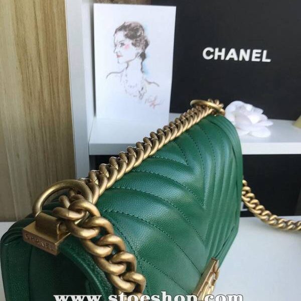 誠實守信服務大V細球紋chanel秋冬爆款67086 leboy系列 V格進口細球紋小牛皮chb10477