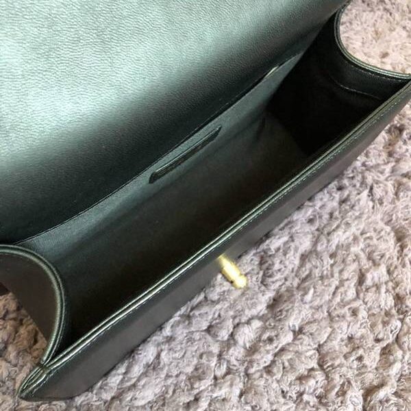 男精品背包高仿chanel專櫃最新款Leboy皮穿鏈條的鎖面設計chb10516