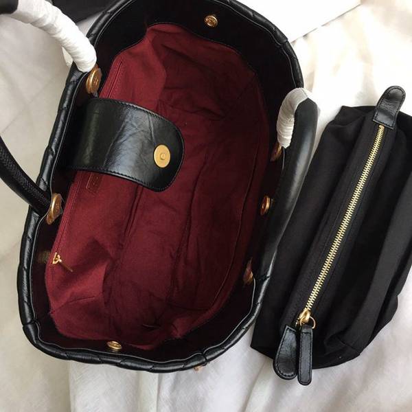 chanel專櫃款1:1chanel A93525春夏新款購物大號手提包進口手掌紋chb10562 8 chanel專櫃款1:1chanel A93525春夏新款購物大號手提包進口手掌紋chb10562