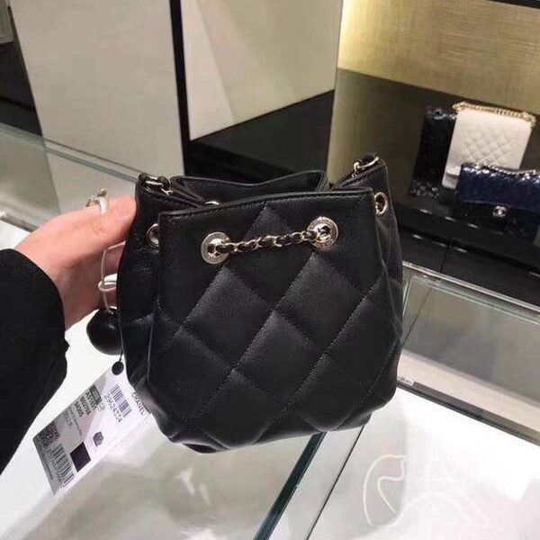 高仿chanel官方網chanel 2020春夏新款雙C鏈條拉繩 mini水桶chb10591 12 高仿chanel官方網chanel 2020春夏新款雙C鏈條拉繩 mini水桶chb10591