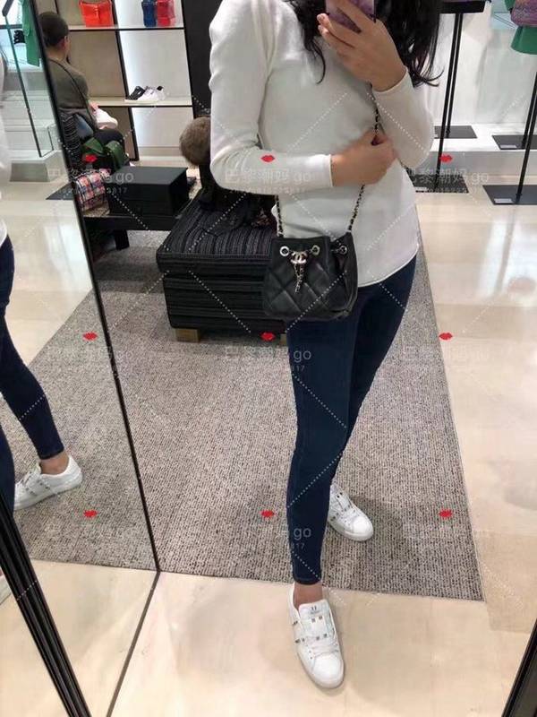 高仿chanel官方網chanel 2020春夏新款雙C鏈條拉繩 mini水桶chb10591 8 高仿chanel官方網chanel 2020春夏新款雙C鏈條拉繩 mini水桶chb10591