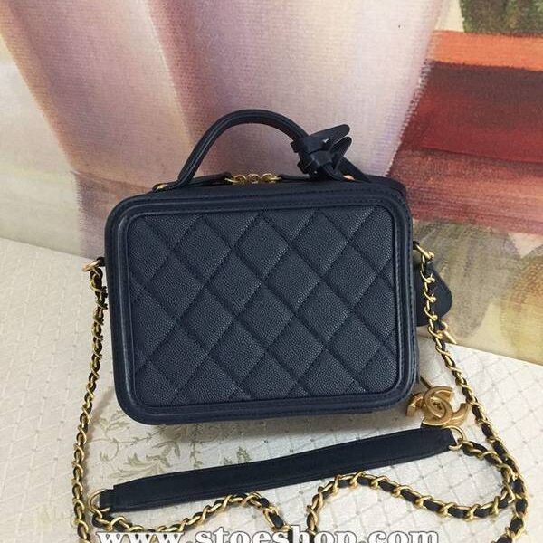 貨到付款chanel 93341化妝包立體感logo原廠魚子醬牛皮chb10632