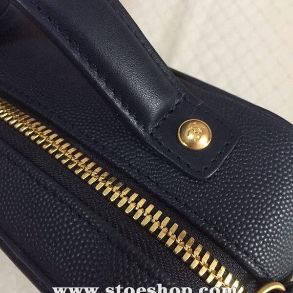 貨到付款chanel 93341化妝包立體感logo原廠魚子醬牛皮chb10632