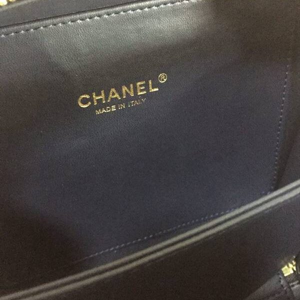 貨到付款chanel 93341化妝包立體感logo原廠魚子醬牛皮chb10632