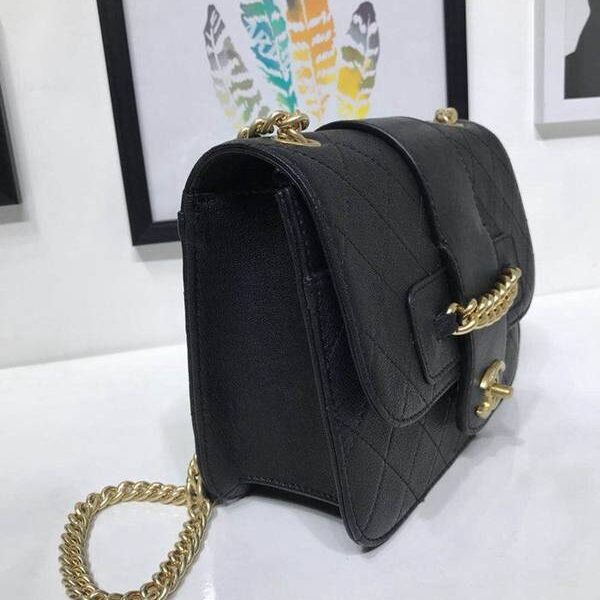 chanel高仿包網站57231新款穿鏈羊皮革單肩斜挎包進口山羊皮與古銅金金屬chb10683
