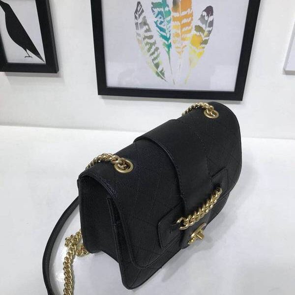 chanel高仿包網站57231新款穿鏈羊皮革單肩斜挎包進口山羊皮與古銅金金屬chb10683