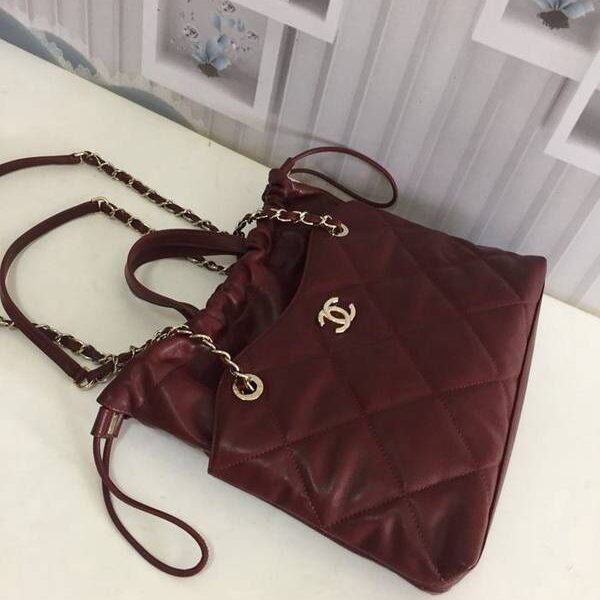 竭誠精品chanelchanel2019最新款0985小號購物包義大利進口小羊皮chb10945