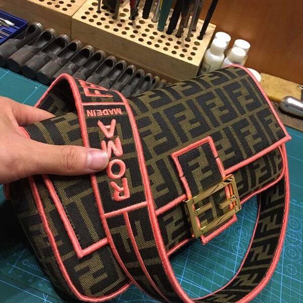 A貨之家 芬迪Fendi 5002 Baguette FF logo 老花系列精品