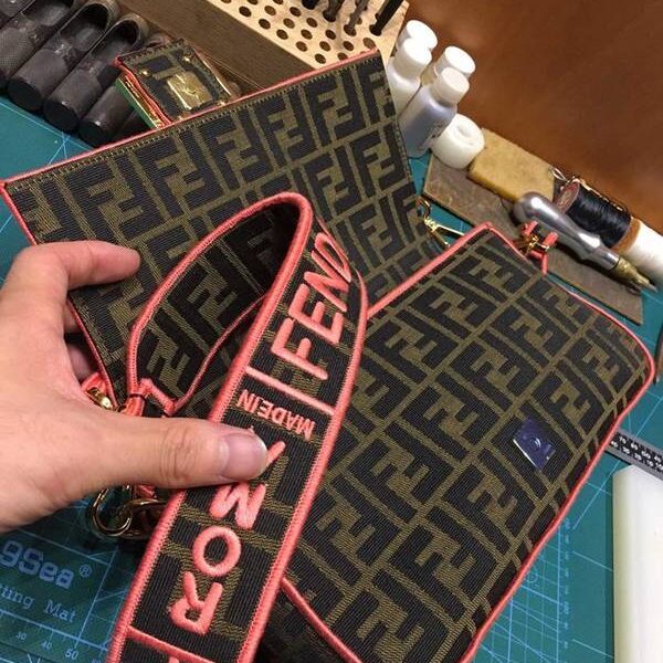 A貨之家 芬迪Fendi 5002 Baguette FF logo 老花系列精品