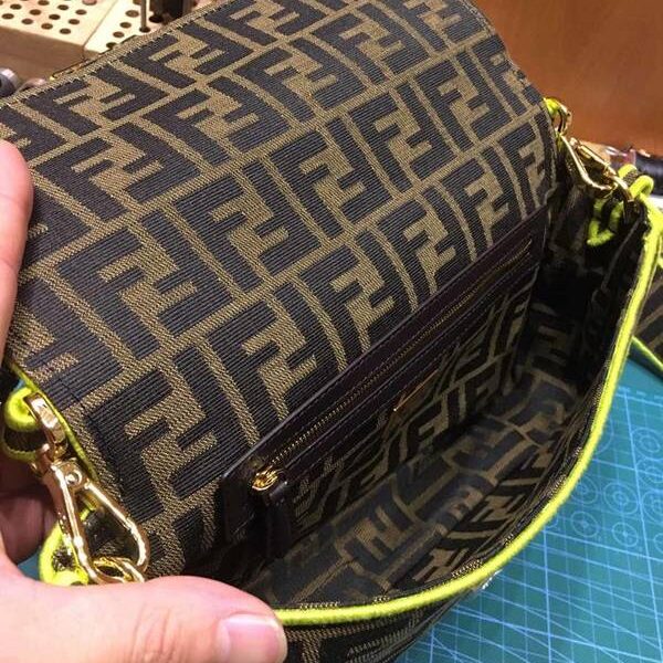 高仿包包芬迪頂級原單（ Fendi 5002 Baguette FF logo 老花系列 精品）fendi-11535