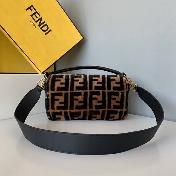 原單1：1芬迪頂級原單FENDI baguette毛毛一長一短肩帶fendi-11587