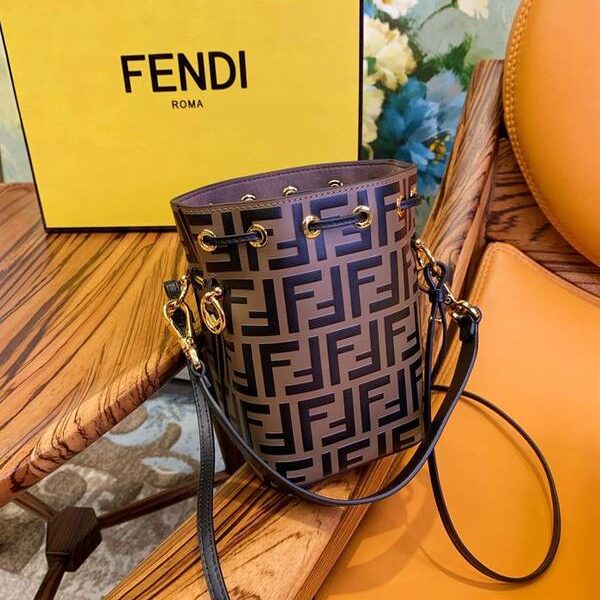 高仿包包批發芬迪水桶包MINI MON TRESOR水桶包抽繩fendi-11689