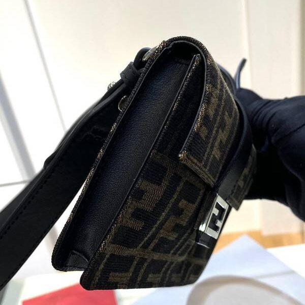 頂級原單芬迪頂級原單腰包斜挎單肩背fendi-11780