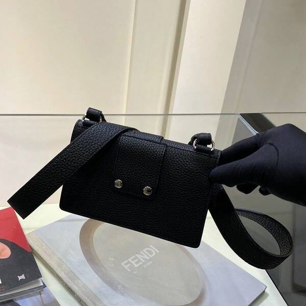 高仿名牌包芬迪頂級原單腰包斜挎單肩背fendi-11782