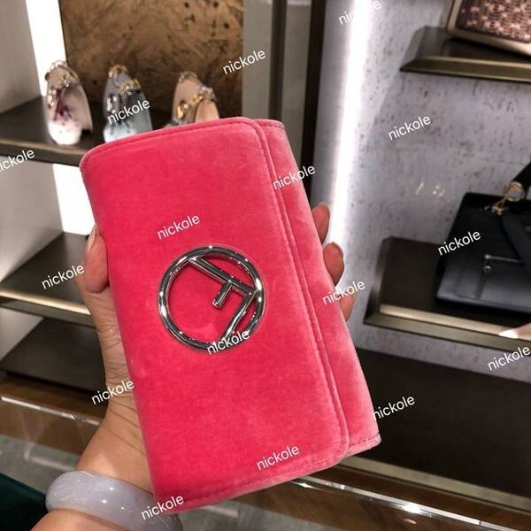 竭誠精品芬迪頂級原單粉色多功能迷你斜跨包fendi-11846