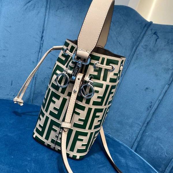 最高等級芬迪頂級原單【FENDI】MON TRéSOR水桶包小牛皮fendi-11922