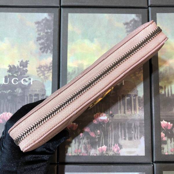 高仿包原單GG marmont 全拉鏈採用絎縫進口小牛皮打造配以人形紋設計背面配以GG標誌復古金色金屬配件443123,裸粉全皮ydgu10849 6 高仿包原單GG marmont 全拉鏈採用絎縫進口小牛皮打造配以人形紋設計背面配以GG標誌復古金色金屬配件443123,裸粉全皮ydgu10849