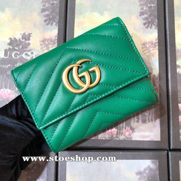 高仿包包原單GG marmont 三折短錢包採用絎縫進口小牛皮打造配以人形紋設計背面配以GG標誌復古金色金屬配件474802,綠色全皮。ydgu10855 2 高仿包包原單GG marmont 三折短錢包採用絎縫進口小牛皮打造配以人形紋設計背面配以GG標誌復古金色金屬配件474802,綠色全皮。ydgu10855