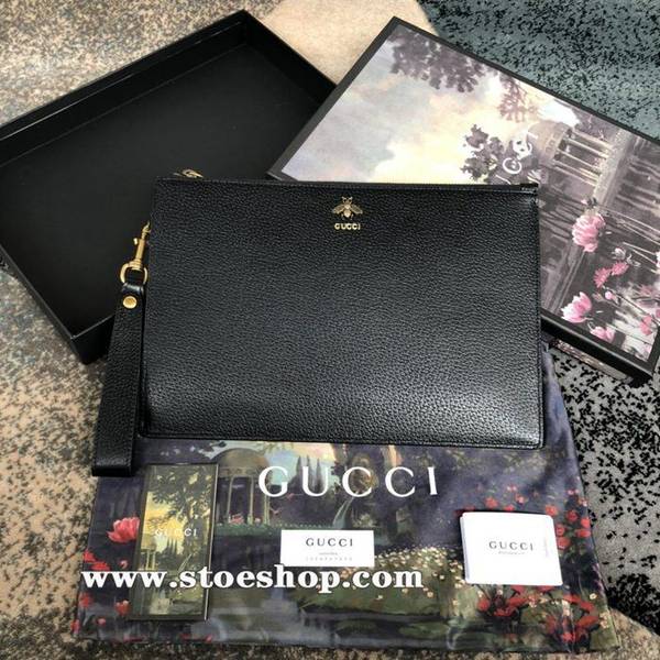 最高等級gucci原單新品纖薄皮革手拿包，GG金屬配件醒目獨特。採用熱壓小牛皮製作523684，黑皮ydgu11296