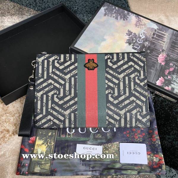 時尚a貨原單 gucci新款手拿包採用GG Supreme高級人造帆布，裝飾線繡蜜蜂配以黑色Caleido印花及紅綠織帶，海外頂級五金精製而成！時尚型男Men必備單品495524 ，幾何圖ydgu11304
