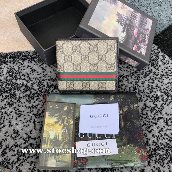高仿gucci頂級貨品 專櫃同步，高仿名牌！雙折皮夾，採用進口頭層牛皮搭配醒目紅藍綠織帶加杏色雙G提花面料，138042，杏膠啡皮ydgu11363