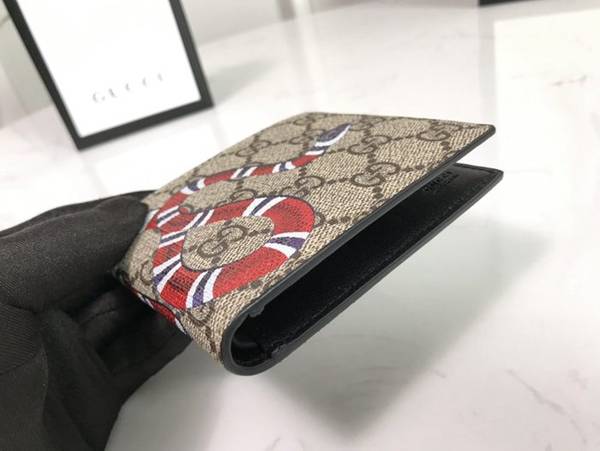 原單複製gucci頂級貨品 專櫃同步,高仿名牌!雙折皮夾,中央裝飾印花 為Alessandro Michele的標誌性細節之一,此款雙折皮夾採用進口頭層牛皮以及GG高級人造革精製而成451268ydgu11488 3 原單複製gucci頂級貨品 專櫃同步,高仿名牌!雙折皮夾,中央裝飾印花 為Alessandro Michele的標誌性細節之一,此款雙折皮夾採用進口頭層牛皮以及GG高級人造革精製而成451268ydgu11488